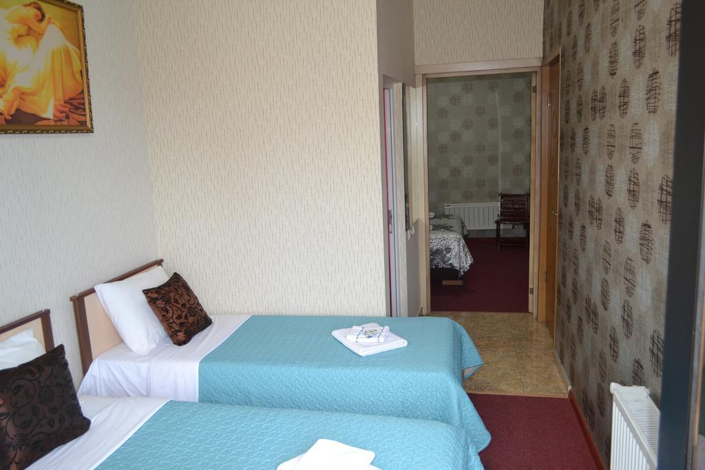 Hotel Elite House Batoumi Extérieur photo