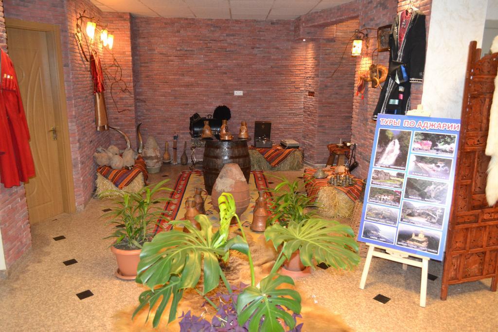 Hotel Elite House Batoumi Extérieur photo